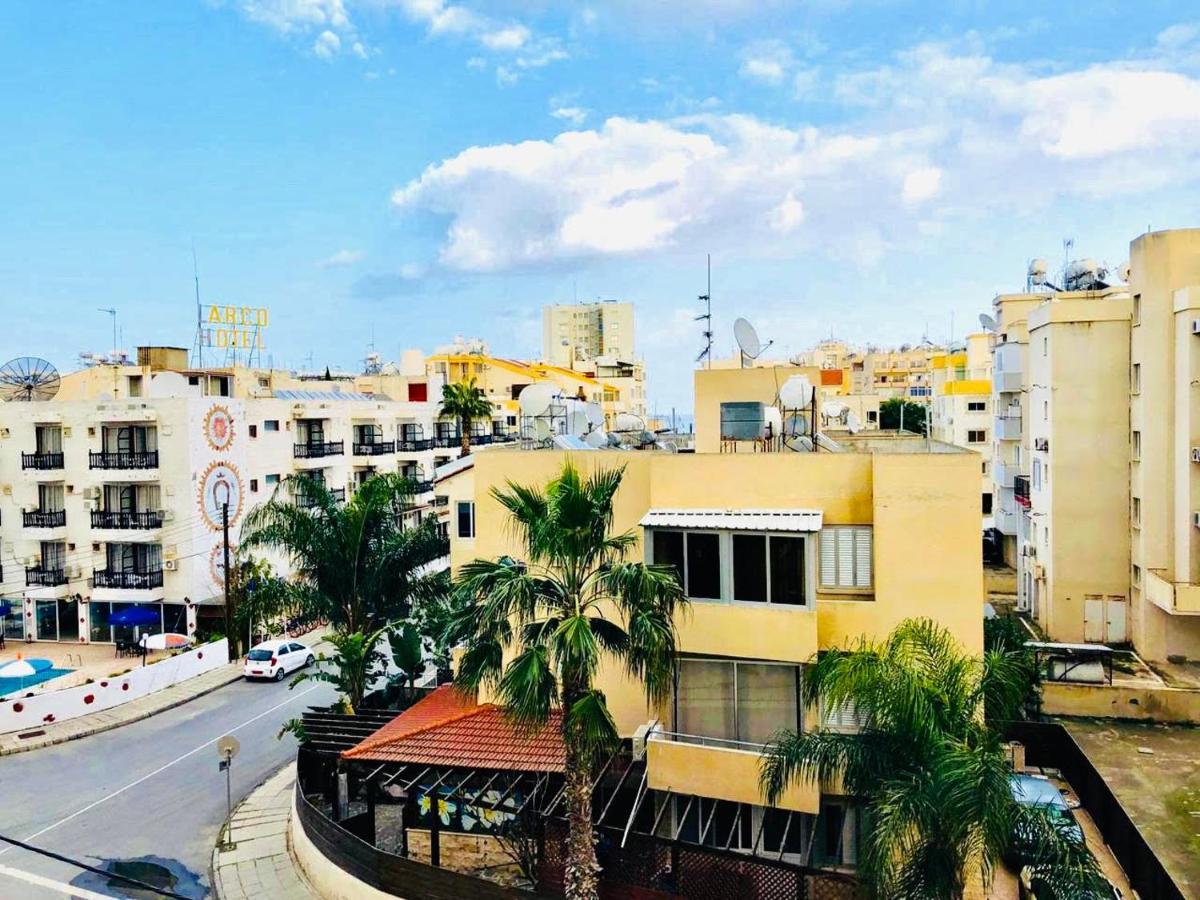 Mackenzie Apartment 301 Larnaca Bagian luar foto